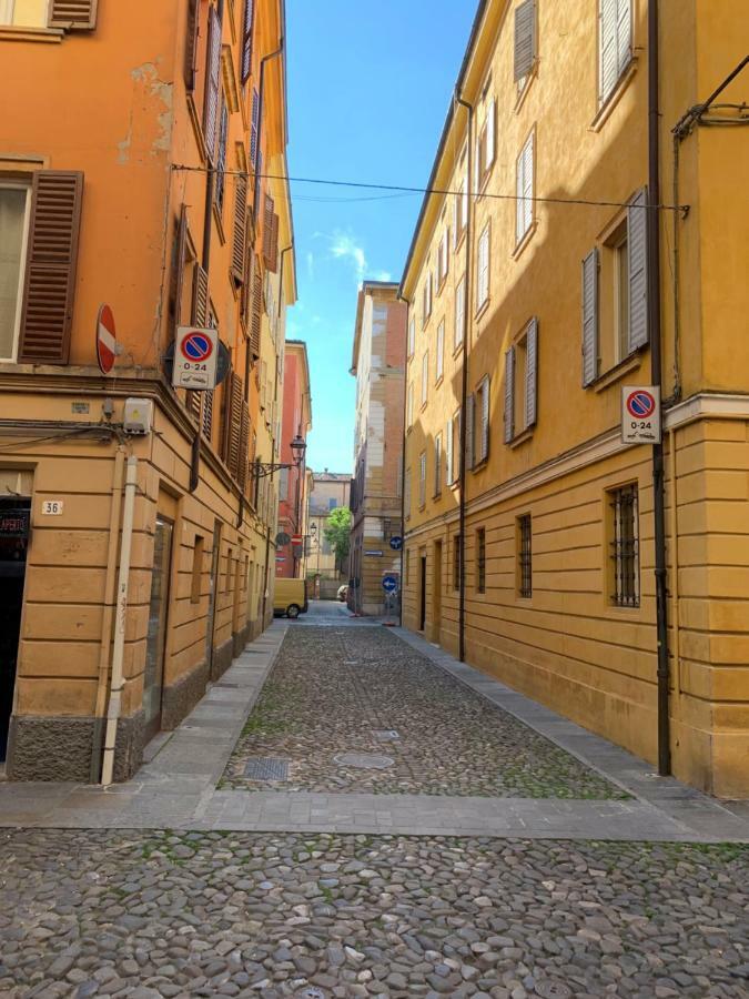 Appartamento Grazioso bilocale pieno centro Modena Esterno foto